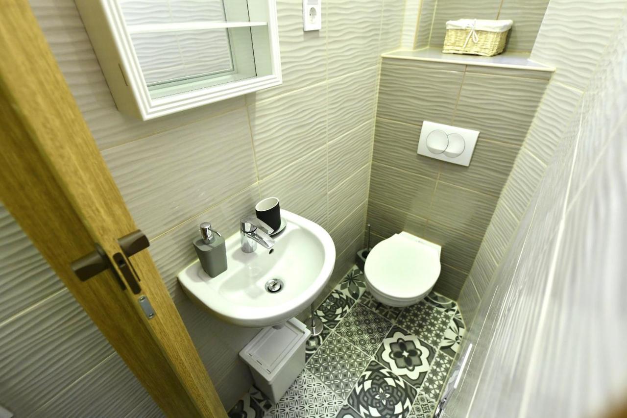 Downtown Flat In Budapest, King *
